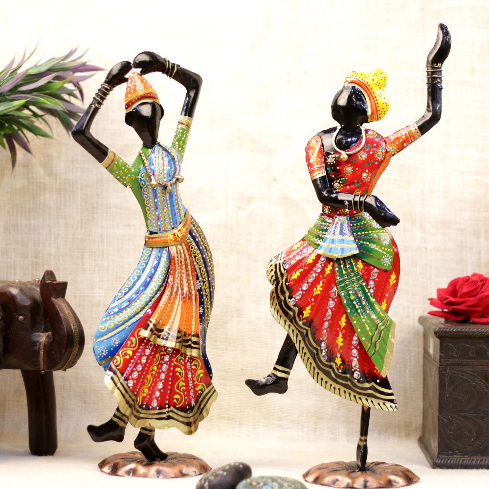 IRON PAINTED KATHAK LADY S/2