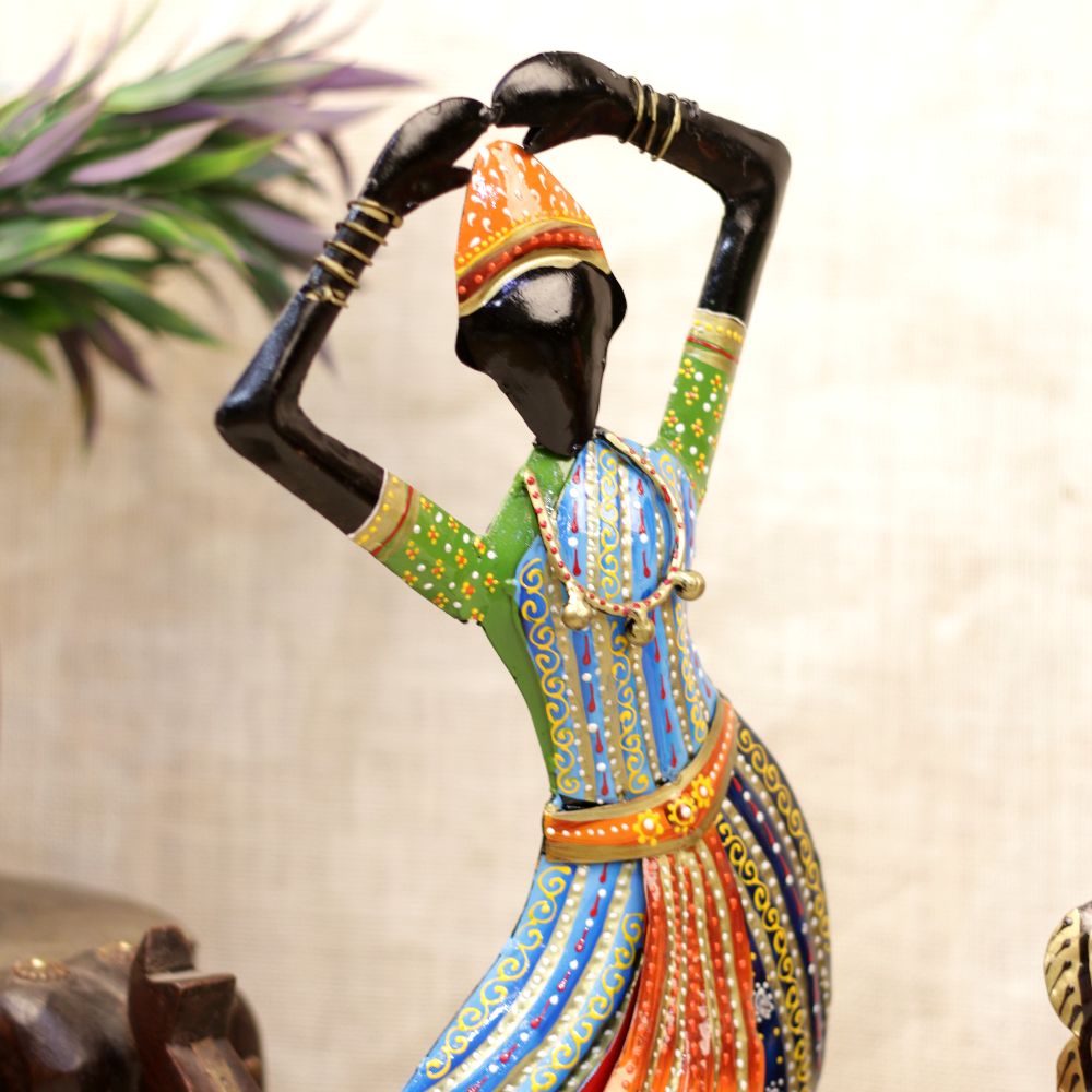 IRON PAINTED KATHAK LADY S/2
