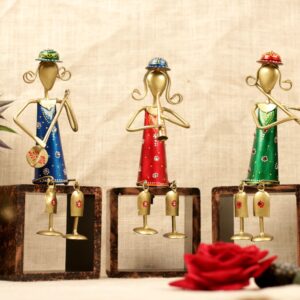 IRON PAINTED LADY MUSICAL W STAND (SET OF 3)