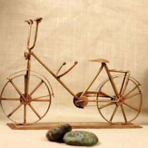 IRON PAINTED CYCLE BOTTLE STAND