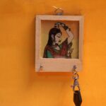 WOODEN GEMSTONE KEY HOLDER