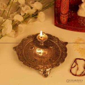 TEMPLE CHOKI WITH DIYA STAND