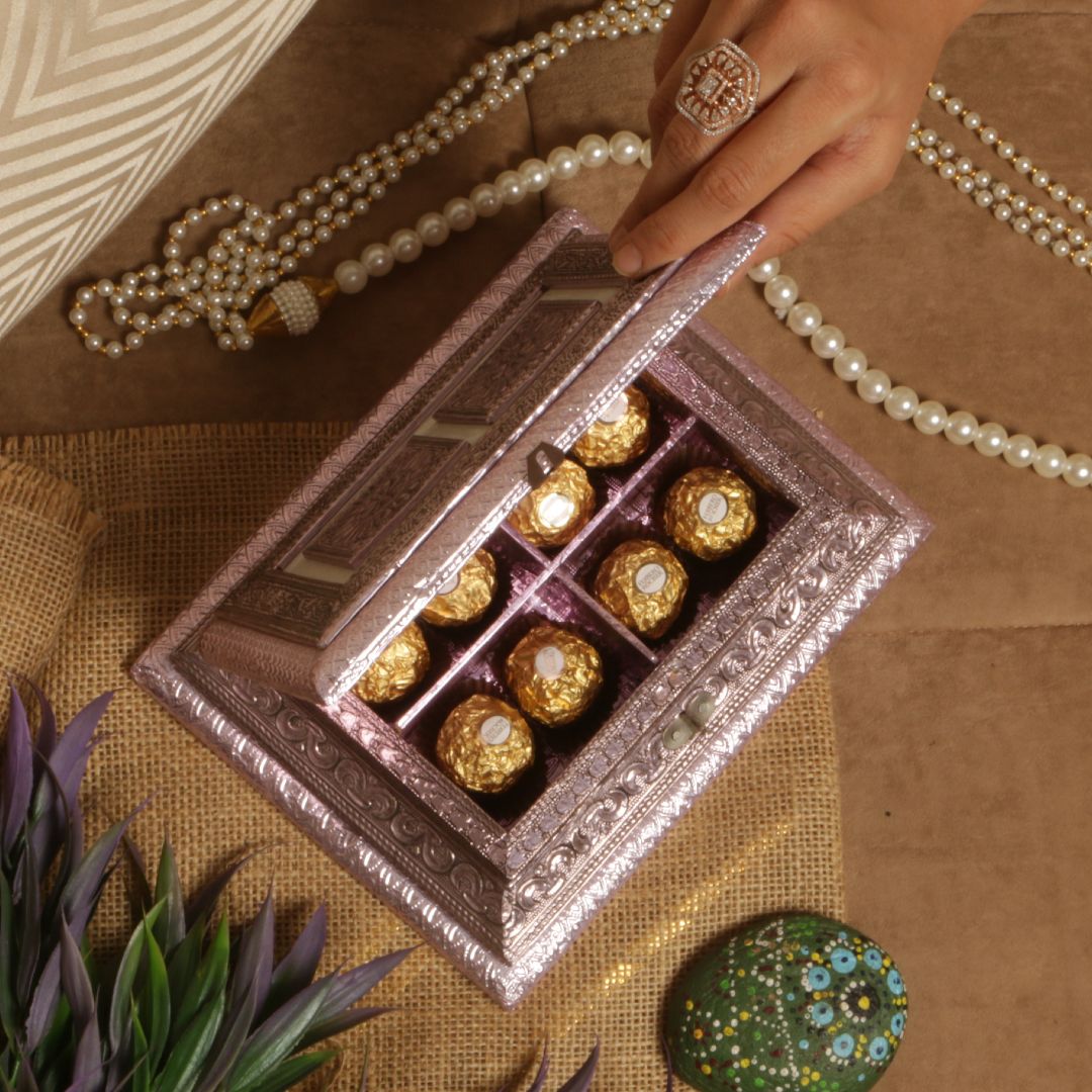 07*09 WOODEN REGZIN DRY FRUIT BOX