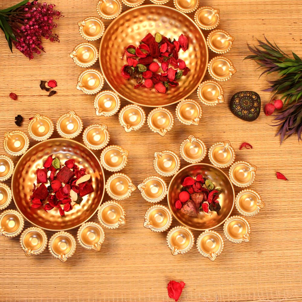 Diya Urli Set Of 3