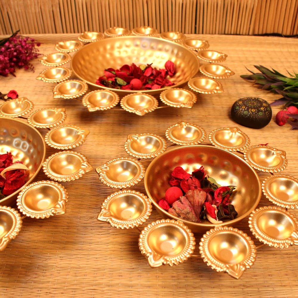 Diya Urli Set Of 3