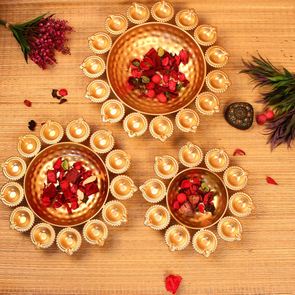 Diya Urli Set Of 3